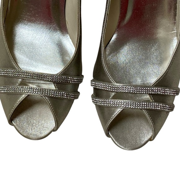 Stuart Weitzman Glohotwire Heels Chrome Raso Satin Rhinestone Peep Toe Size 6 - Picture 5 of 16